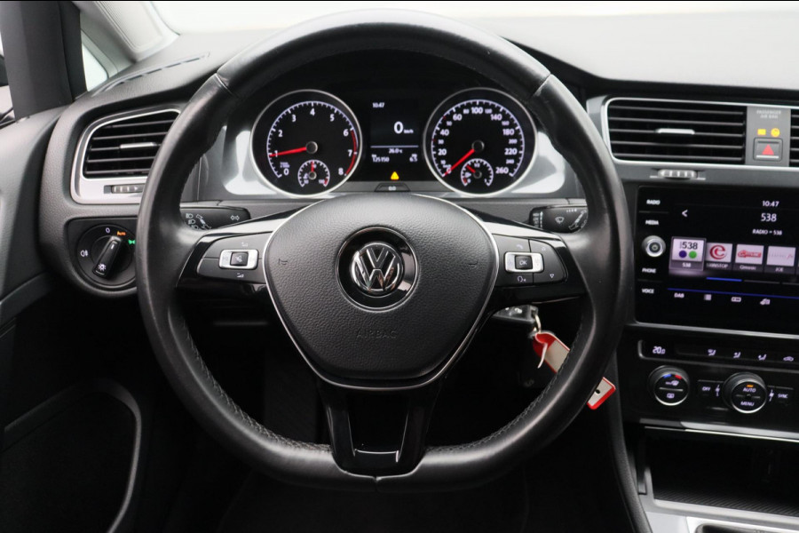 Volkswagen Golf 1.0 TSI Highline Apple/Carplay Climate/control