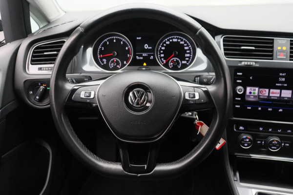 Volkswagen Golf 1.0 TSI Highline Apple/Carplay Climate/control