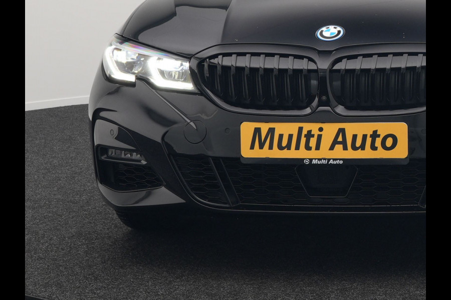 BMW 3 Serie Touring 330e xDrive M Sport Plug In Hybrid 293pk Dealer O.H PHEV | Panodak | Trekhaak af Fabriek | Adaptive Cruise | Laser LED | Adaptive Onderstel |  Head Up | 360 Camera | Keyless |