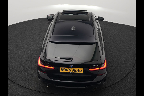BMW 3 Serie Touring 330e xDrive M Sport Plug In Hybrid 293pk Dealer O.H PHEV | Panodak | Trekhaak af Fabriek | Adaptive Cruise | Laser LED | Adaptive Onderstel |  Head Up | 360 Camera | Keyless |