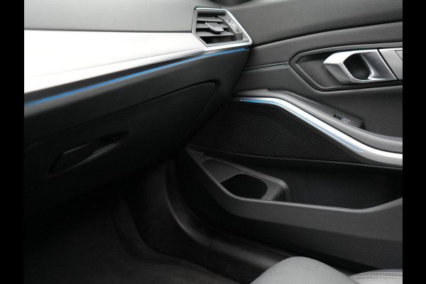 BMW 3 Serie Touring 330e xDrive M Sport Plug In Hybrid 293pk Dealer O.H PHEV | Panodak | Trekhaak af Fabriek | Adaptive Cruise | Laser LED | Adaptive Onderstel |  Head Up | 360 Camera | Keyless |