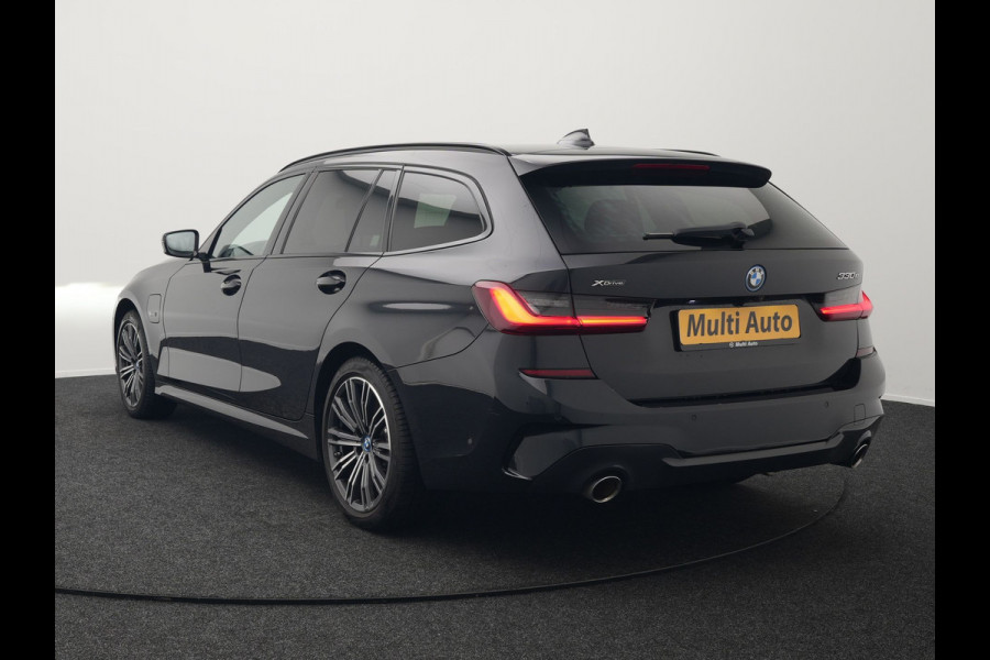BMW 3 Serie Touring 330e xDrive M Sport Plug In Hybrid 293pk Dealer O.H PHEV | Panodak | Trekhaak af Fabriek | Adaptive Cruise | Laser LED | Adaptive Onderstel |  Head Up | 360 Camera | Keyless |