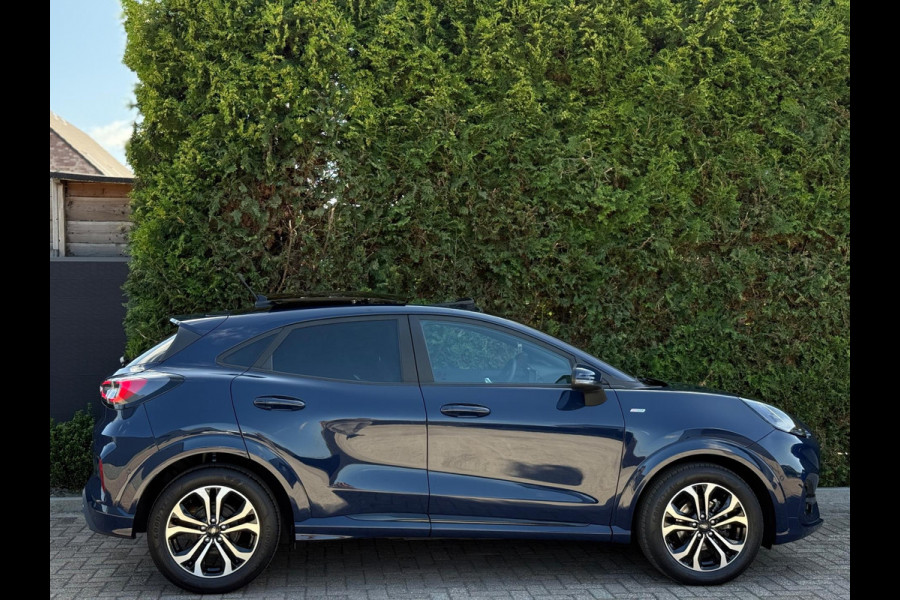 Ford Puma 1.0 EcoBoost Hybrid ST-Line Panorama Camera