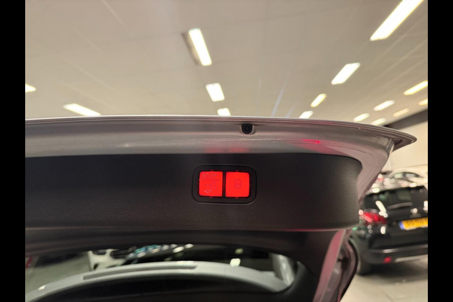 Mercedes-Benz C-Klasse Estate 300 e AMG Line PANO/BURMESTER/LEDER/DAB/CAM/STOEL-M/STOEL-VENTILATIE////