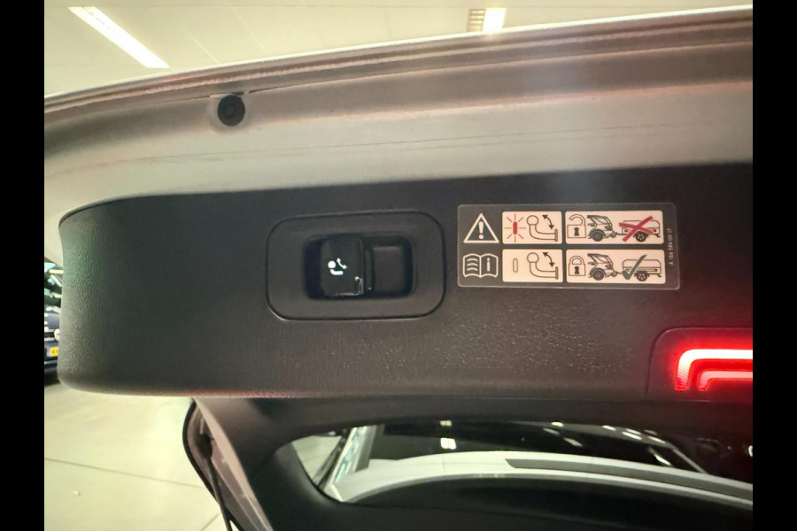 Mercedes-Benz C-Klasse Estate 300 e AMG Line PANO/BURMESTER/LEDER/DAB/CAM/STOEL-M/STOEL-VENTILATIE////