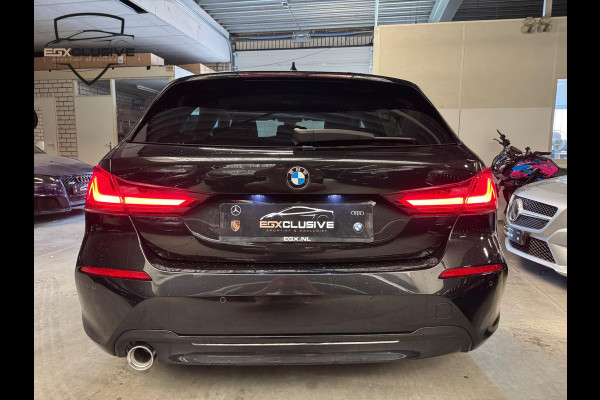 BMW 1-serie 118i High Executive ACC | LED | STOELVERWARMING | NAVI
