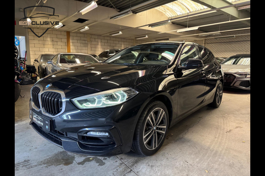 BMW 1-serie 118i High Executive ACC | LED | STOELVERWARMING | NAVI