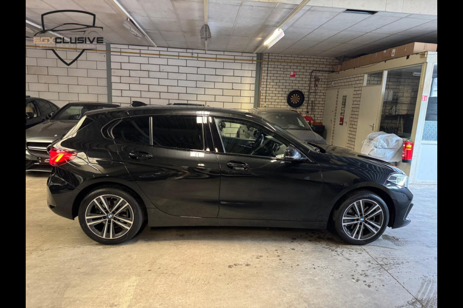 BMW 1-serie 118i High Executive ACC | LED | STOELVERWARMING | NAVI