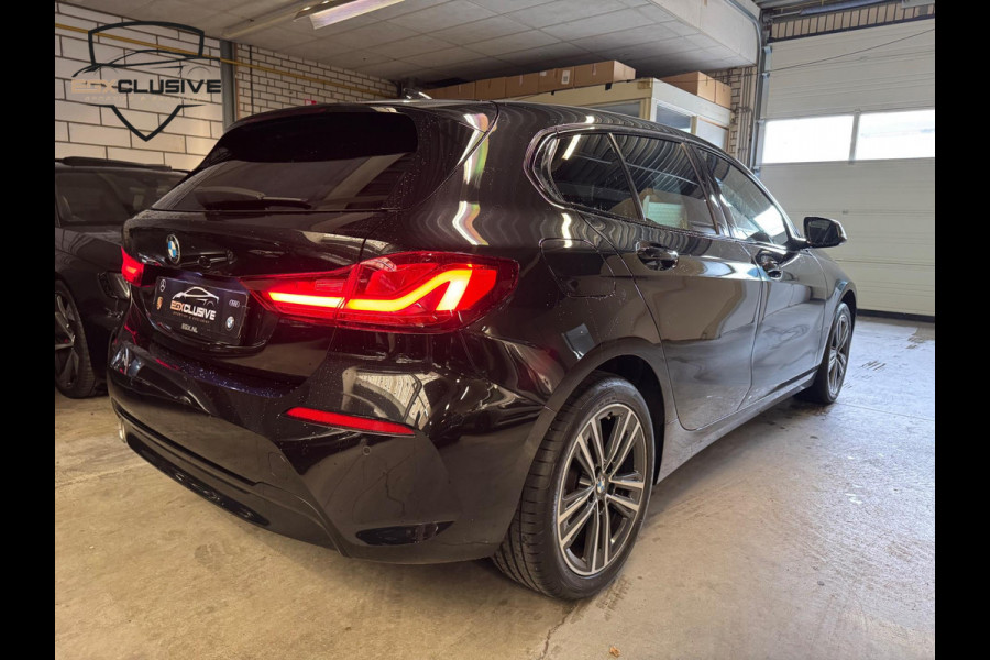 BMW 1-serie 118i High Executive ACC | LED | STOELVERWARMING | NAVI
