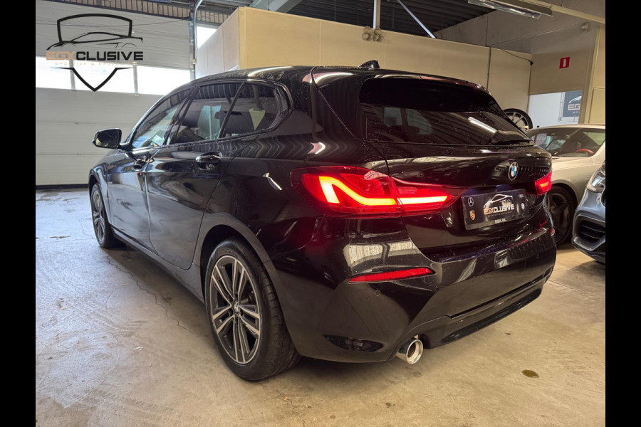 BMW 1-serie 118i High Executive ACC | LED | STOELVERWARMING | NAVI