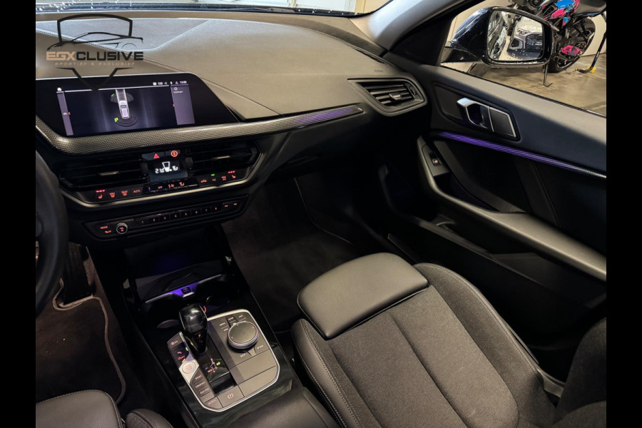 BMW 1-serie 118i High Executive ACC | LED | STOELVERWARMING | NAVI