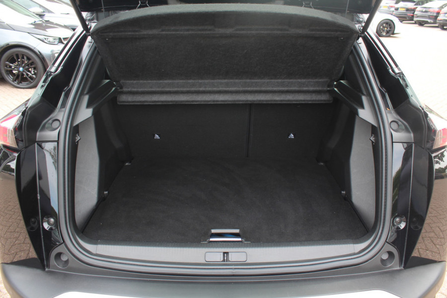 Peugeot e-2008 EV Allure 50 kWh / Camera / Half leder / Virtual Cockpit / 17'' / LED Koplampen / Keyless / Navigatie / Stoelverwarming / Cruise Control