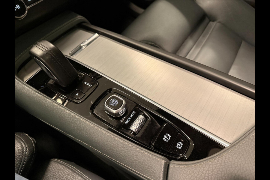 Volvo XC90 2.0 T8 Recharge AWD R-Design 7P PANO/LEDER/NAVI/CAM/H-KARDON/DAB///
