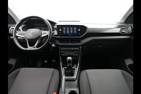 Volkswagen T-Cross 1.0 TSI 110pk R-Line Navi via App Camera Side Assist Clima 340