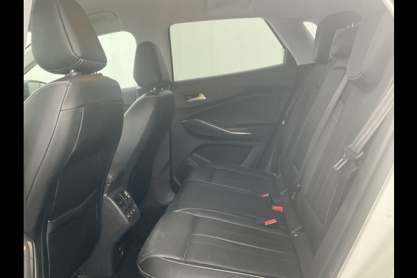 Opel Grandland X 1.2 Turbo Innovation Trekhaak Leder 360cam Stoelverw+Ventilatie Carplay Vol opties!
