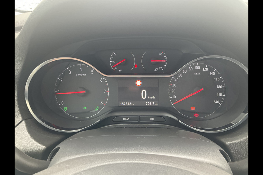 Opel Grandland X 1.2 Turbo Innovation Trekhaak Leder 360cam Stoelverw+Ventilatie Carplay Vol opties!