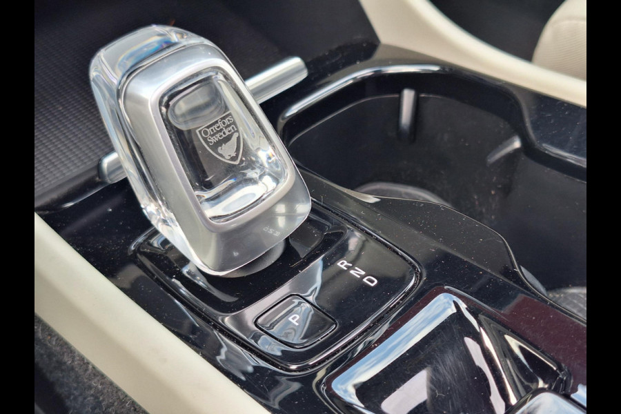 Volvo XC40 1.5 T5 Recharge Inscription | PHEV | Leder | Panorama dak | Trekhaak 1.800kg! | (occasion)