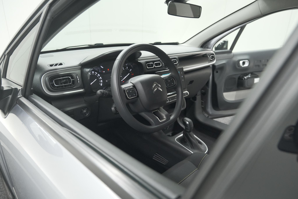 Citroën C3 PureTech 110 EAT6 Max | Apple Carplay | Parkeersensoren | Climate Control | 16 Inch Lichtmetalen Velgen Citroën C3 PureTech 110 EAT6 Max | Apple Carplay | Parkeersensoren | Climate Control | 16 Inch Lichtmetalen Velgen