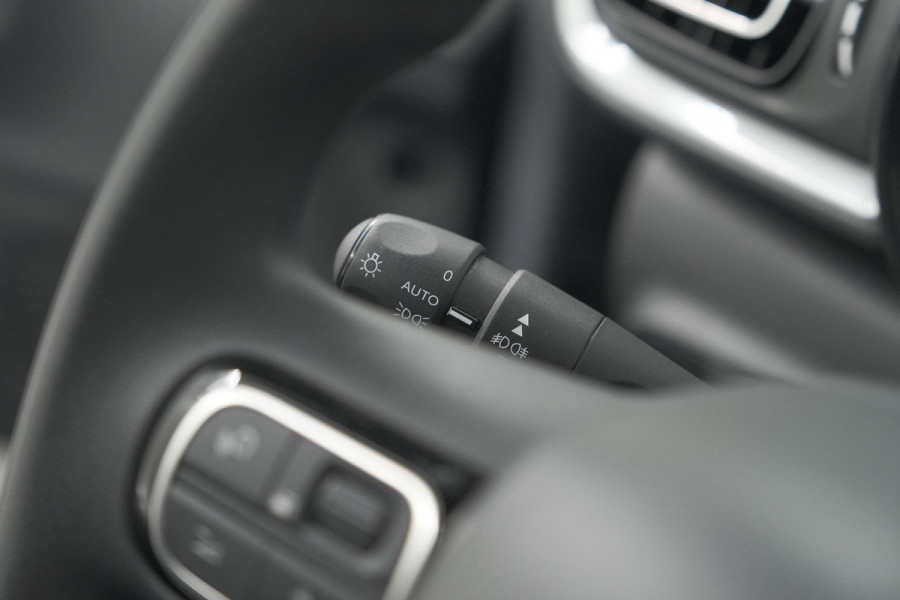 Citroën C3 PureTech 110 EAT6 Max | Apple Carplay | Parkeersensoren | Climate Control | 16 Inch Lichtmetalen Velgen
