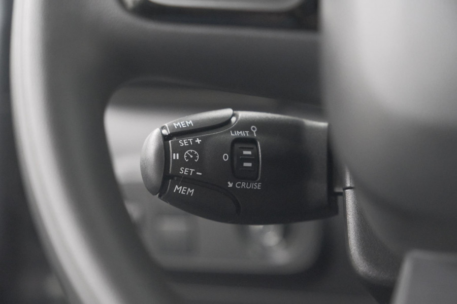 Citroën C3 PureTech 110 EAT6 Max | Apple Carplay | Parkeersensoren | Climate Control | 16 Inch Lichtmetalen Velgen