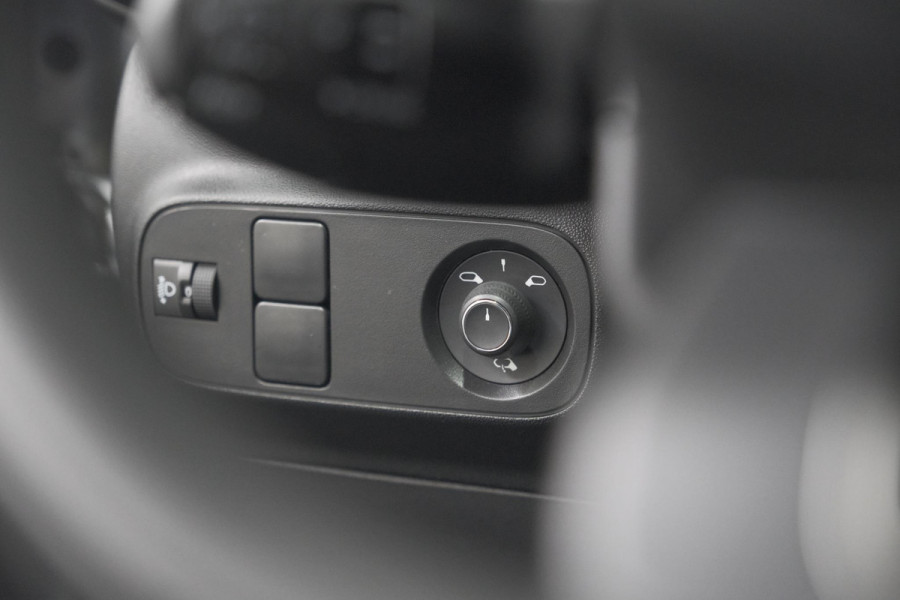 Citroën C3 PureTech 110 EAT6 Max | Apple Carplay | Parkeersensoren | Climate Control | 16 Inch Lichtmetalen Velgen