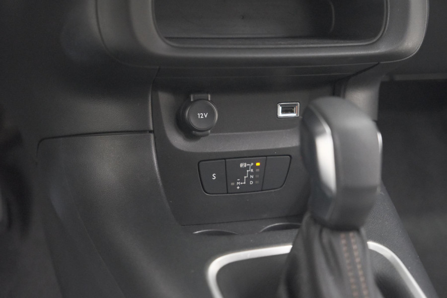 Citroën C3 PureTech 110 EAT6 Max | Apple Carplay | Parkeersensoren | Climate Control | 16 Inch Lichtmetalen Velgen