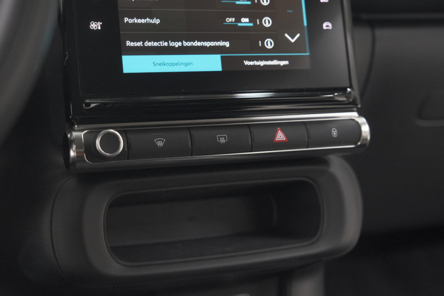 Citroën C3 PureTech 110 EAT6 Max | Apple Carplay | Parkeersensoren | Climate Control | 16 Inch Lichtmetalen Velgen