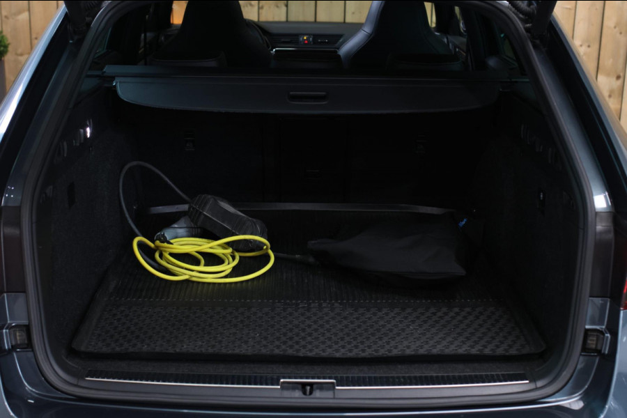 Škoda Superb Combi 1.4 TSI iV Sportline *Pano*360 Camera*Memory*Virtual*