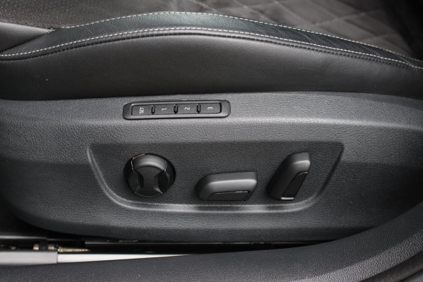 Škoda Superb Combi 1.4 TSI iV Sportline *Pano*360 Camera*Memory*Virtual*