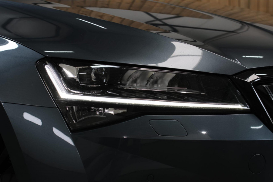 Škoda Superb Combi 1.4 TSI iV Sportline *Pano*360 Camera*Memory*Virtual*