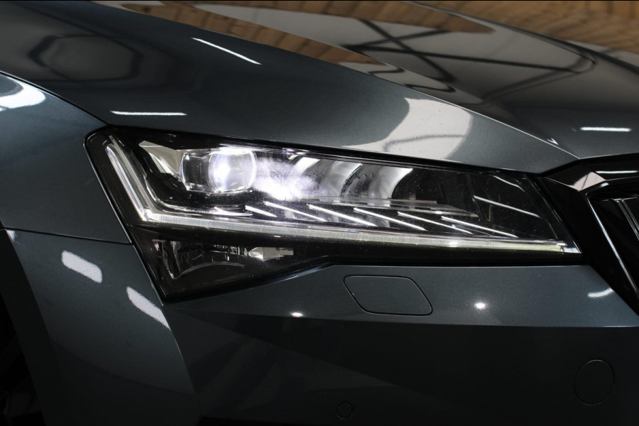 Škoda Superb Combi 1.4 TSI iV Sportline *Pano*360 Camera*Memory*Virtual*