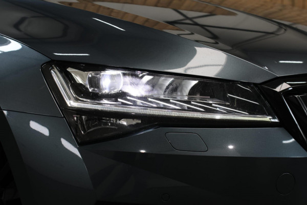 Škoda Superb Combi 1.4 TSI iV Sportline *Pano*360 Camera*Memory*Virtual*