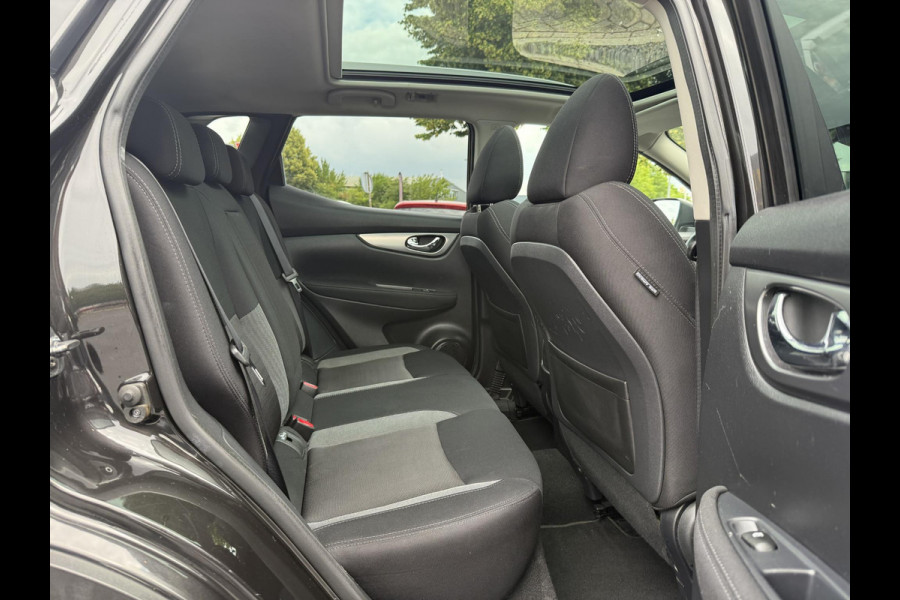 Nissan QASHQAI 1.2 N-Connecta 1e Eigenaar,Navi,Clima,Cruise,Pano,360 Camera,Stoelverwarming,APK tot 02-2027
