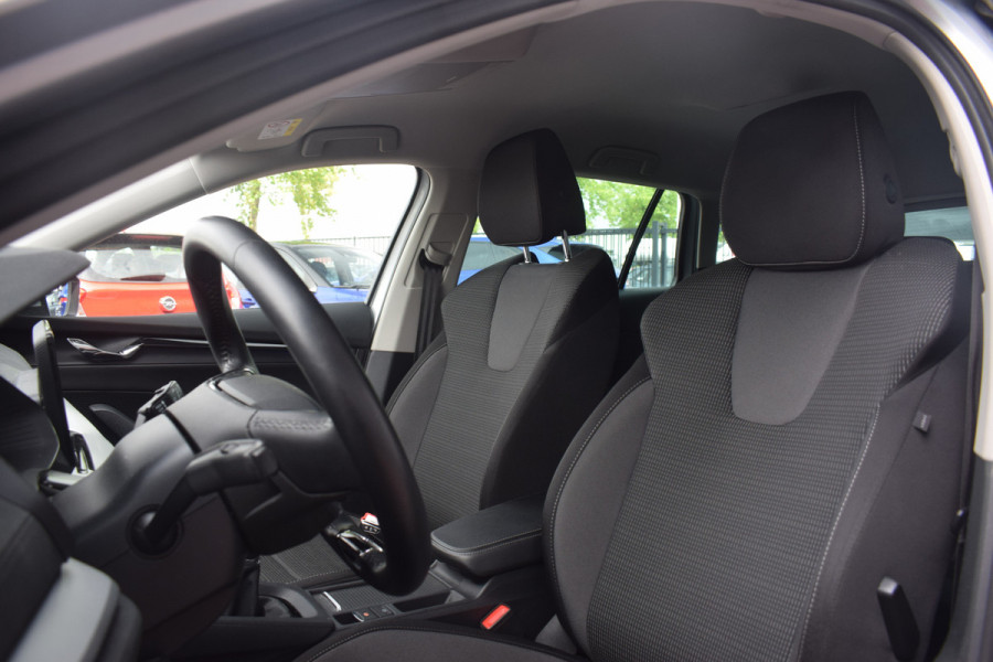 Škoda Octavia Combi 1.0 TSI Business Edition | AppleCarplay | Navi | Parkeersensoren |
