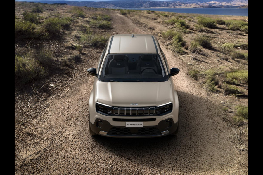 Jeep Avenger 1.2 e-Hybrid Summit | Winter Pack | Infotaiment & Convenience Pack