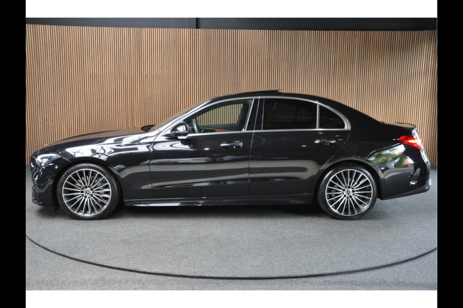Mercedes-Benz C-Klasse 180 AMG Panodak Navi Leer Camera PTS Nightpack PTS Ambient LM velgen