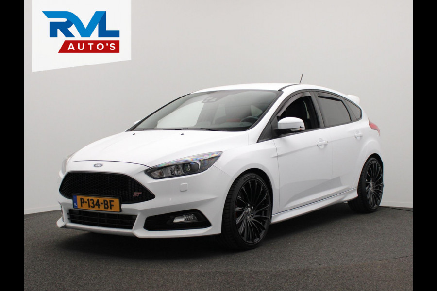 Ford Focus 2.0 ST 250PK Recaro/stoelen Climate/control Navigatie