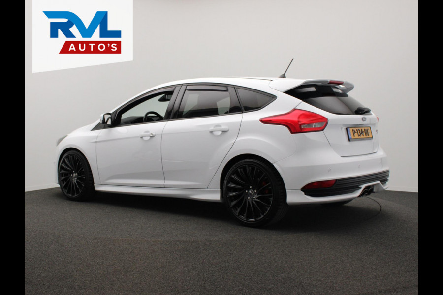 Ford Focus 2.0 ST 250PK Recaro/stoelen Climate/control Navigatie