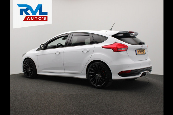 Ford Focus 2.0 ST 250PK Recaro/stoelen Climate/control Navigatie