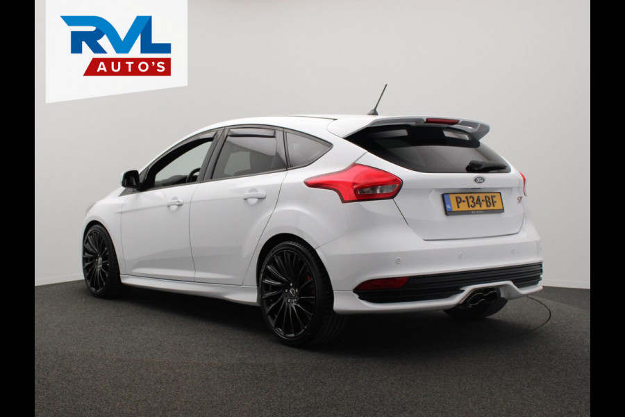 Ford Focus 2.0 ST 250PK Recaro/stoelen Climate/control Navigatie