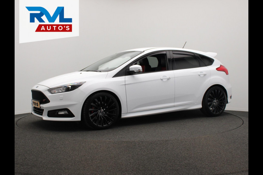 Ford Focus 2.0 ST 250PK Recaro/stoelen Climate/control Navigatie