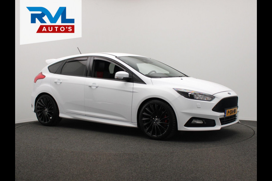 Ford Focus 2.0 ST 250PK Recaro/stoelen Climate/control Navigatie