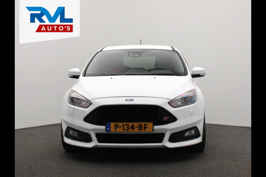 Ford Focus 2.0 ST 250PK Recaro/stoelen Climate/control Navigatie