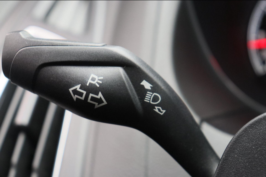Ford Focus 2.0 ST 250PK Recaro/stoelen Climate/control Navigatie
