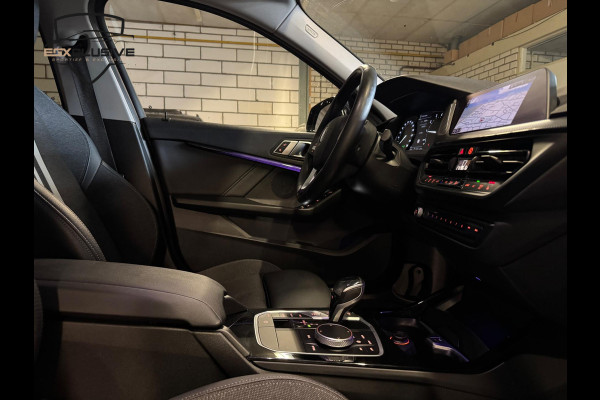 BMW 1-serie 118i High Executive ACC | LED | STOELVERWARMING | NAVI