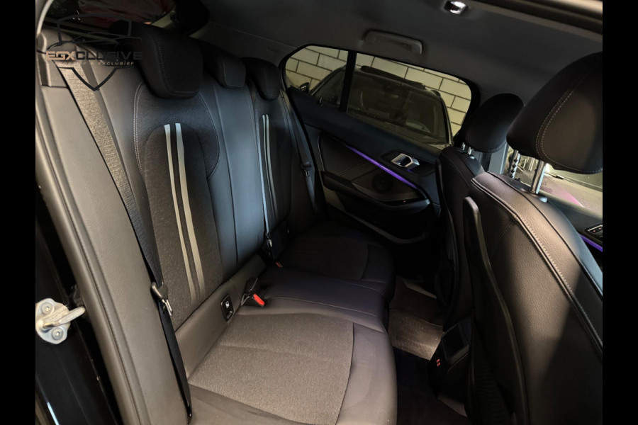 BMW 1-serie 118i High Executive ACC | LED | STOELVERWARMING | NAVI