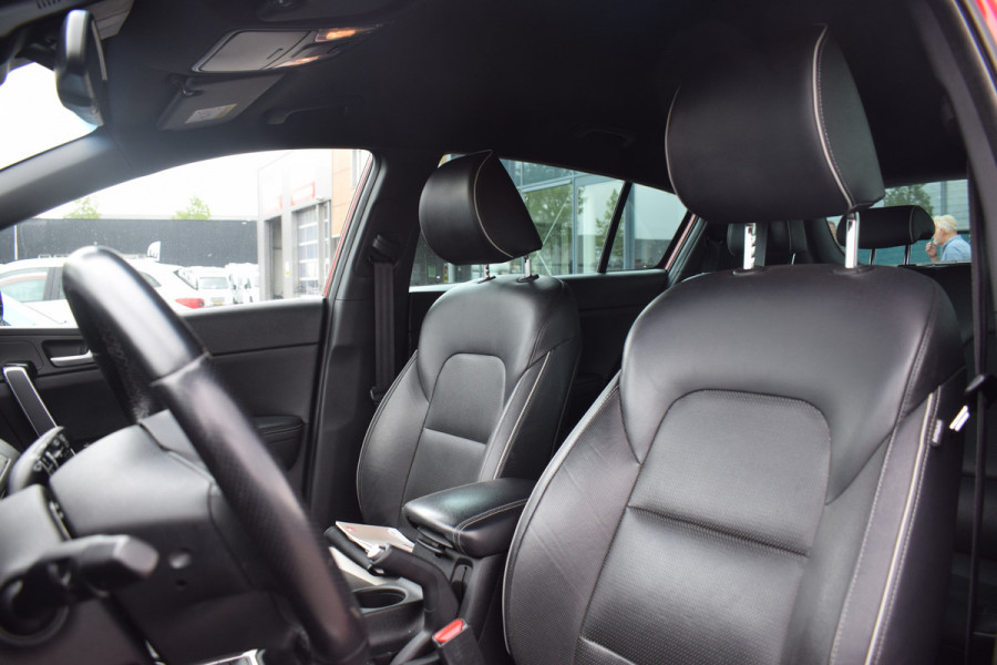 Kia Sportage 1.6 T-GDI GT-Line First Edition | 177PK | Leder | Trekhaak | Camera