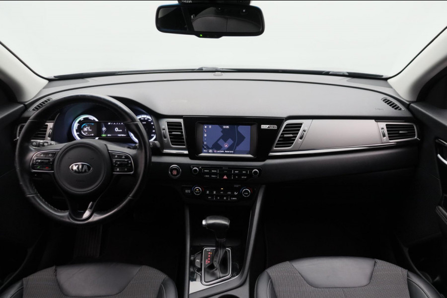 Kia Niro 1.6 GDi Hybrid DynamicLine Trekhaak Navigatie 1/2 Leder