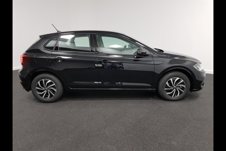 Volkswagen Polo 1.0 TSI Life Automaat Navigatie Digitale Cockpit Airco Parkeer sensoren V+A LED Lichtmetalen Velgen