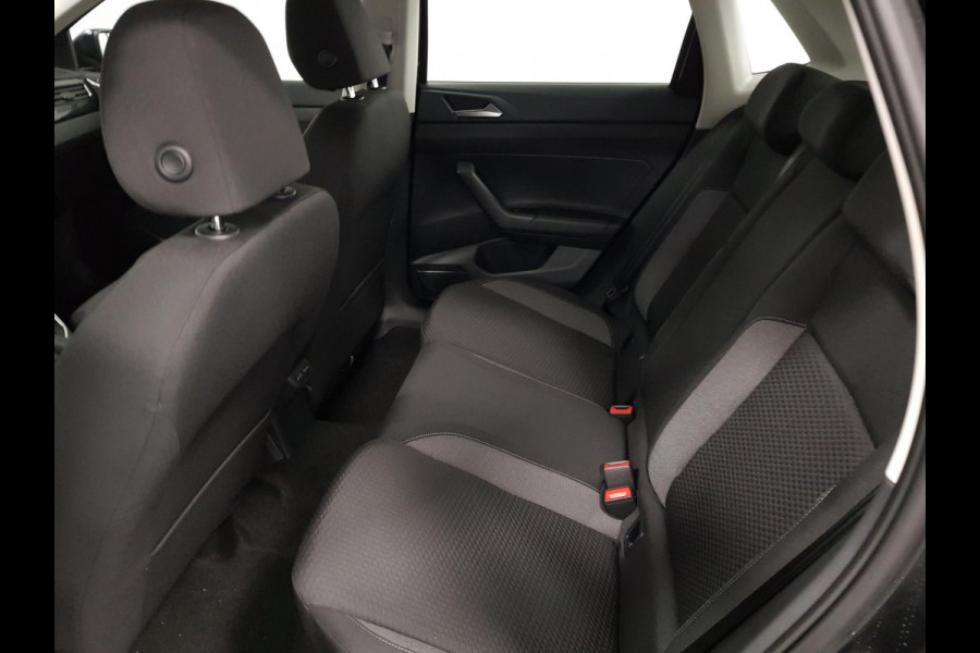 Volkswagen Polo 1.0 TSI Life Automaat Navigatie Digitale Cockpit Airco Parkeer sensoren V+A LED Lichtmetalen Velgen